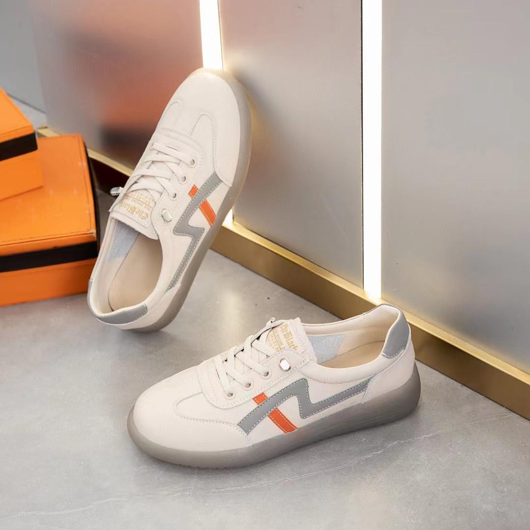 

The first layer of cowhide women s new soft-soled one-pedal casual sports shoes versatile flat-soled white shoes 40