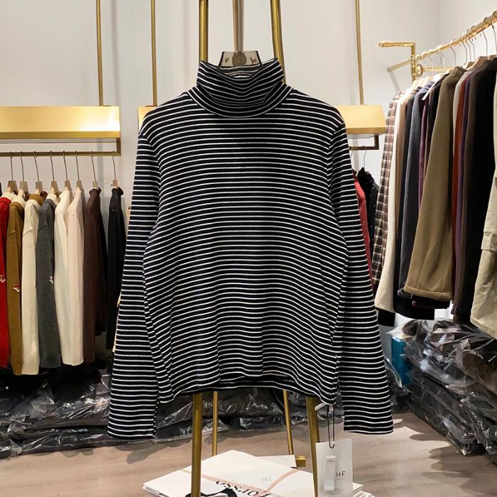 Women s Striped High-Collar Long Sleeve T-Shirt, Thickened German Velvet for Warmth in Autumn and Winter. Small