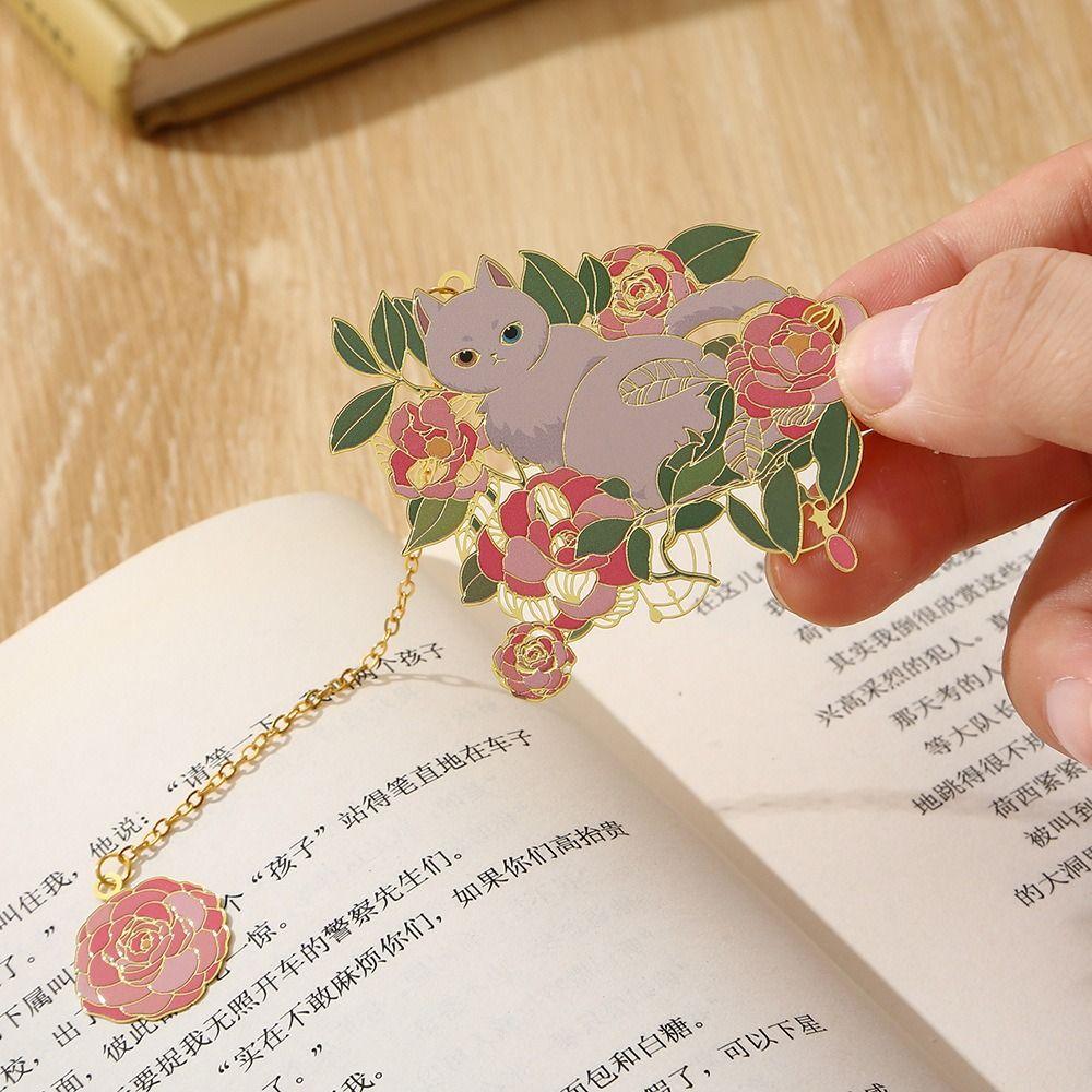 Metal Hollow Bookmark 3D Book Clip Retro Metal Bookmark  Student