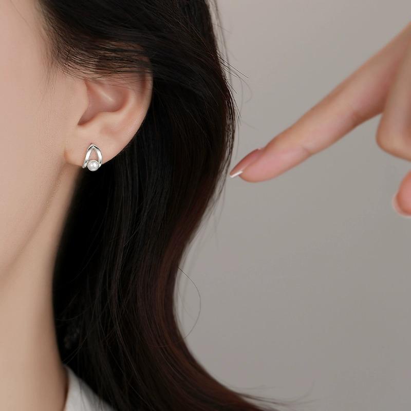 

Minimalist Geometric Pearl Earrings for Women Trendy Unique Design Korean