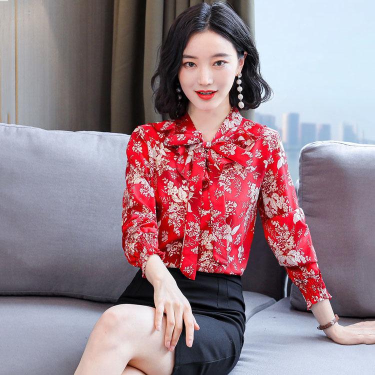 Frühsommer-Blumen-Chiffon-Hemd für Damen, langärmelig, schmale Passform, kurze Bluse, bauchbedeckendes Top, verwestlichtes kleines Hemd für Damen, Frühlings-Top für Damen