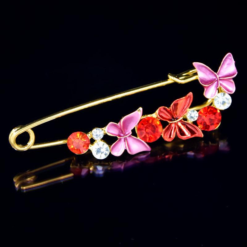 Elegant Tulip Flower Oil Painting Brooch: Versatile Pin for Dress, Scarf, or Sweater