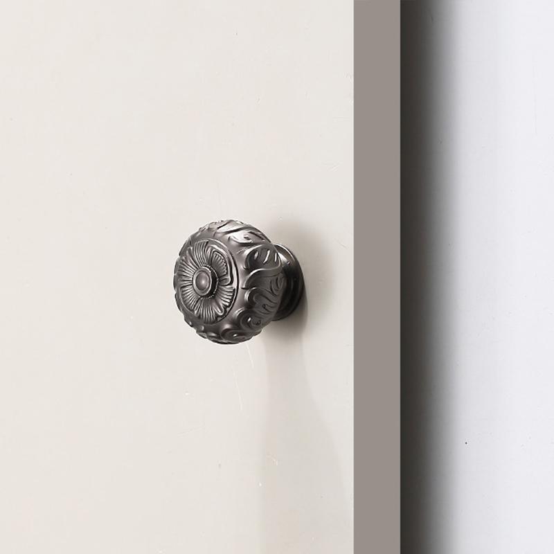 1pc Drawer single-hole handle new Chinese retro cupboard door handle luxury European bedside table handle.