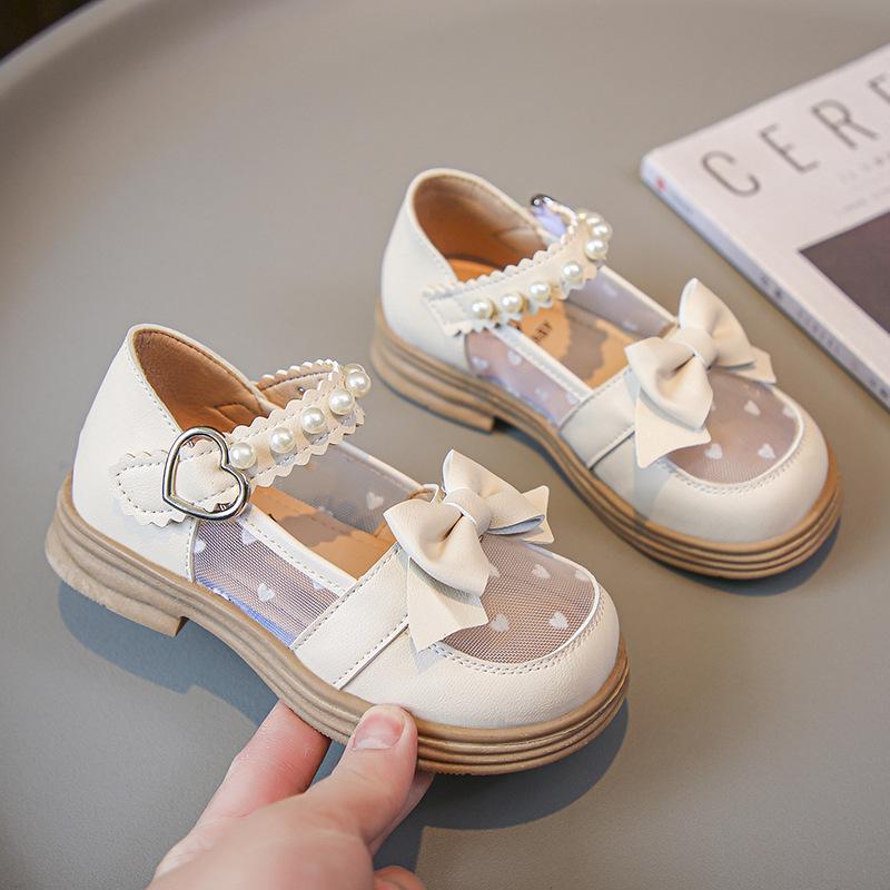 

Girls single shoes with soft soles, princess shoes for little princesses2026New spring baby shoes, black leather shoes 31-34One Hand4Double бежевий
