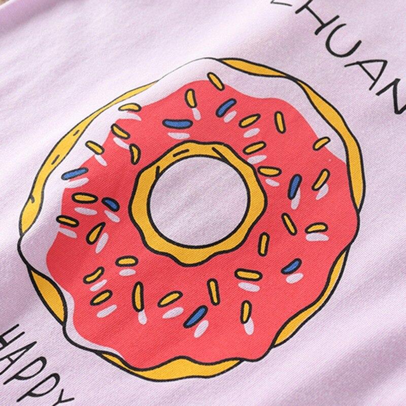 T-shirt z długimi rękawami. Koszula dziecięca z krótkimi rękawami