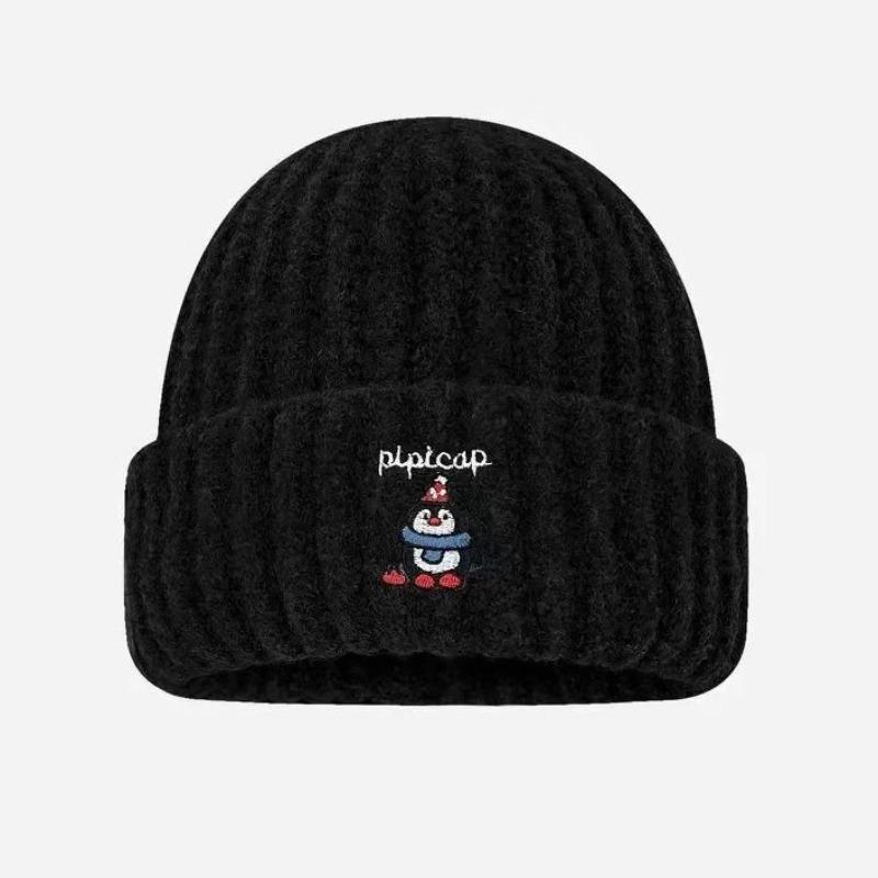 Hat Female winter knitted hat Big head circumference Cute penguin wool hat Show a small face Cold-proof warm windproof cold hat Versatile