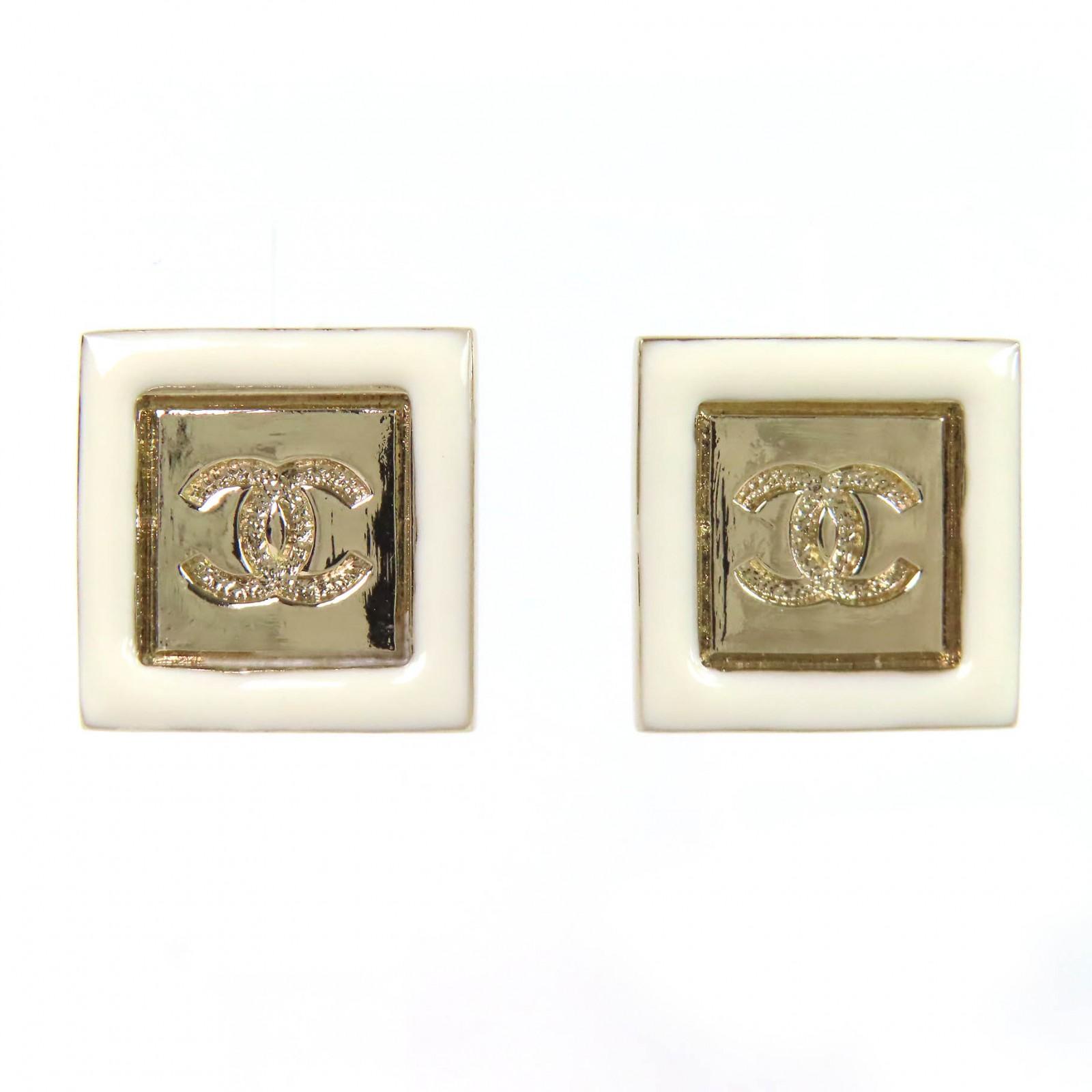

Excellent CHANEL Pierce COCO Mark Square Pierce Earrings (Pair) gold Women B24C Used