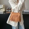Autumn and winter retro fringed bag women's new casual versatile messenger bag suede bucket bag