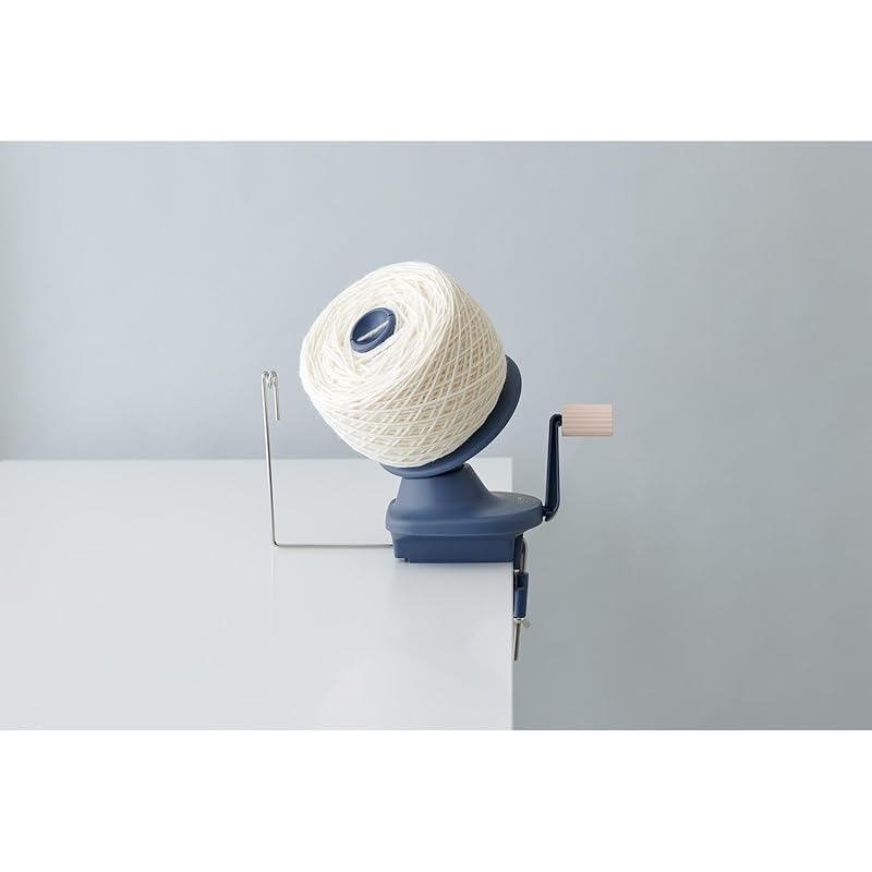 Clover Yarn Winder 55-370