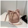 White Pink Silver Black Khaki Chic Street Style Pu Bucket Bag 2024 Summer Fashion Commuter Underarm Bag