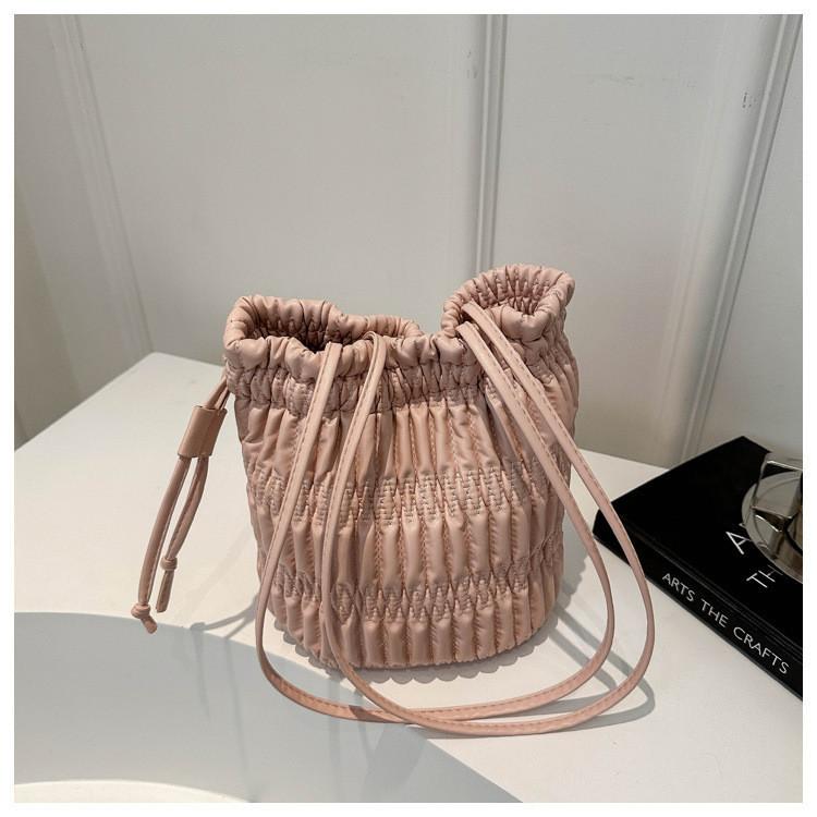 White Pink Silver Black Khaki Chic Street Style Pu Bucket Bag 2024 Summer Fashion Commuter Underarm Bag