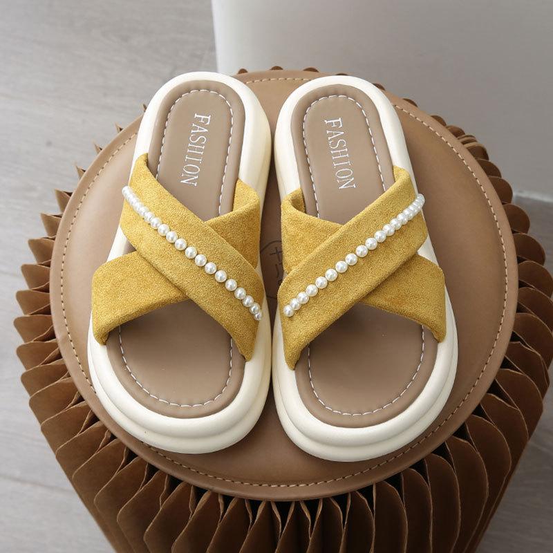 Dicksohlige, gekreuzte, coole Hausschuhe für Damen-Sommerbekleidung 2025 neu, französischer Stil mit Rock, Strand am Meer, Ein-Wort-Sandalen