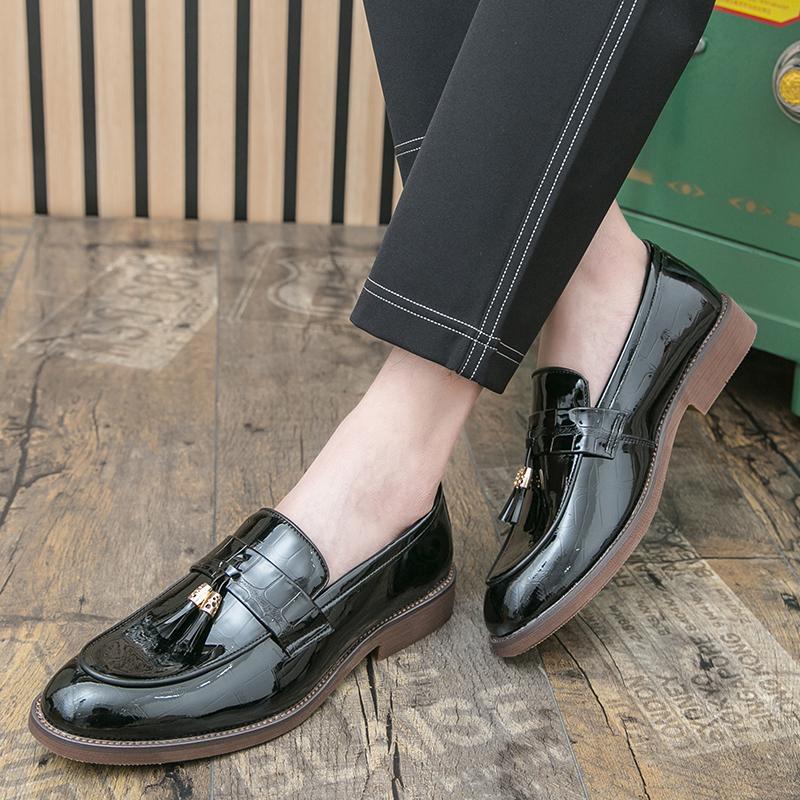 Fashion European Retro Tassel Shoes Men Casual Comfortable Fashionable Small Leather Shoes Men Business Brand Lefu Shoes Size 38-47