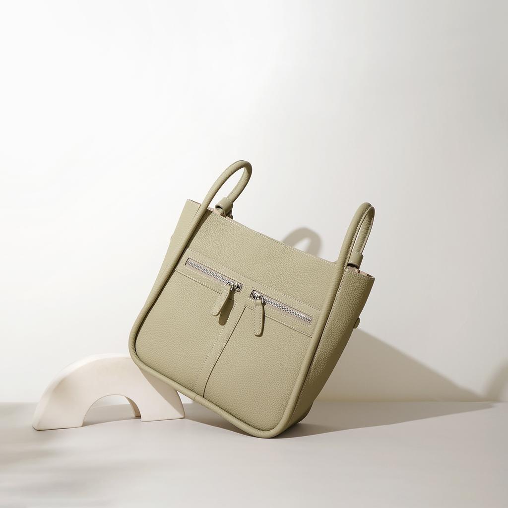 Cowhide Shoulder Bag Women's New Niche Texture Versatile Large-capacity Commuting Bucket Bag Messenger Bag