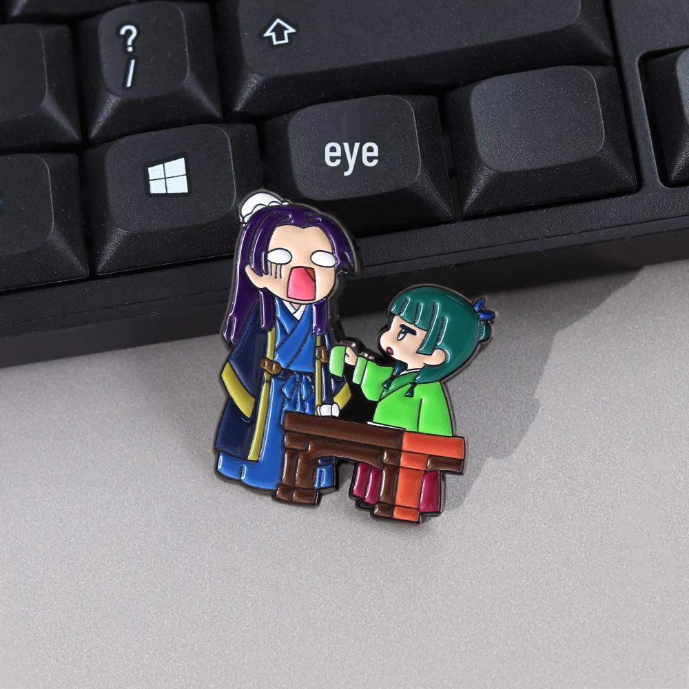 Gold Stone Fluffy Enamel Pin: Anime Couple Badge from Apothecary Diaries - Perfect Fan Gift