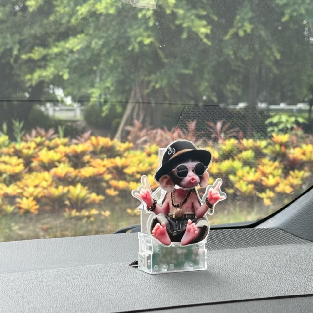 Solar and Battery Dual-purpose Cute and Cool Shaking Head Ornament Toy,suitable for Car Dashboard Decoration,office,home Decoration,decompression Toys