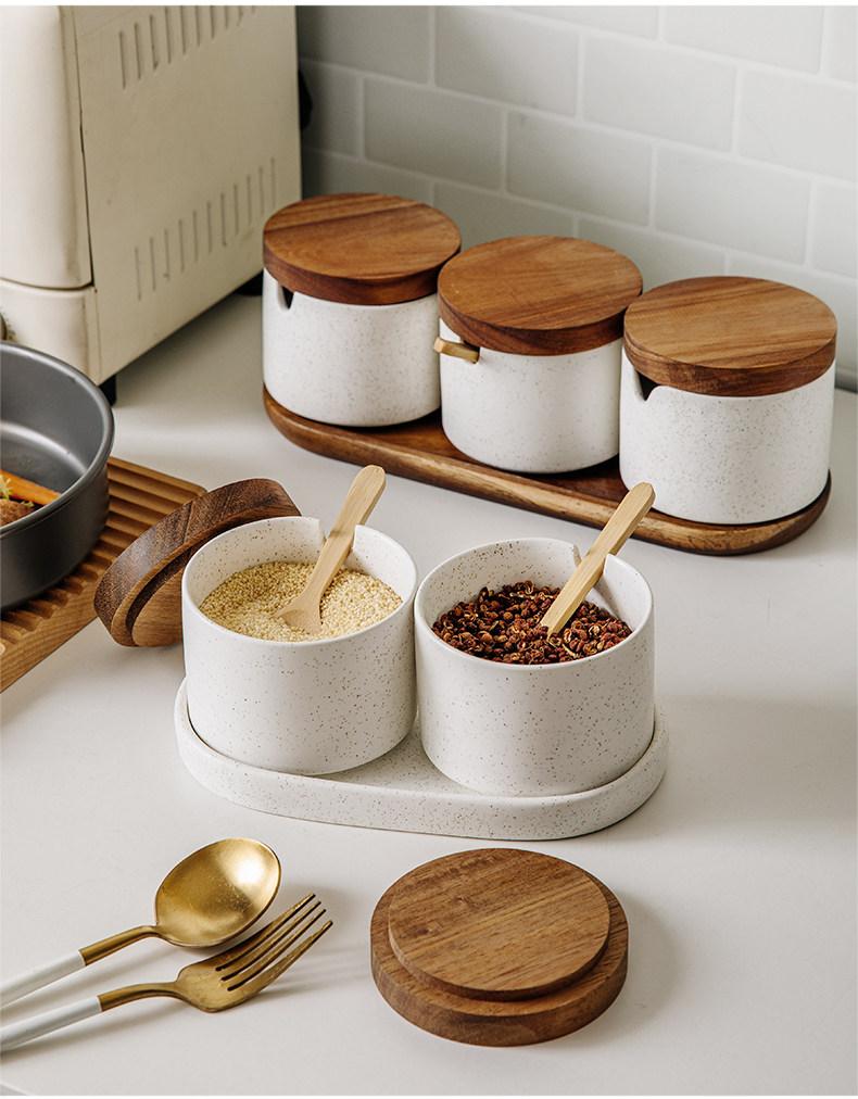 Japanese Style Ceramic Seasoning Jar Set Spice Jar Bottle With Spoon Kitchen Sugar Salt Spices Storage Box with Tray Pepper Jar