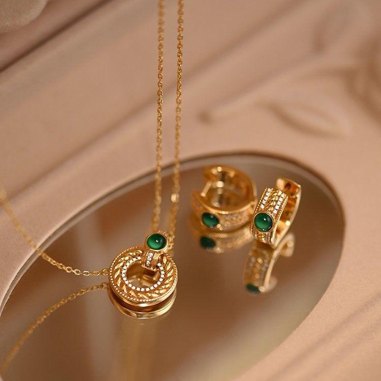 "Matcha Donut" Gold-Plated With Green Agate Retro Necklace Twist French Style Pendant Starry Sky Compass