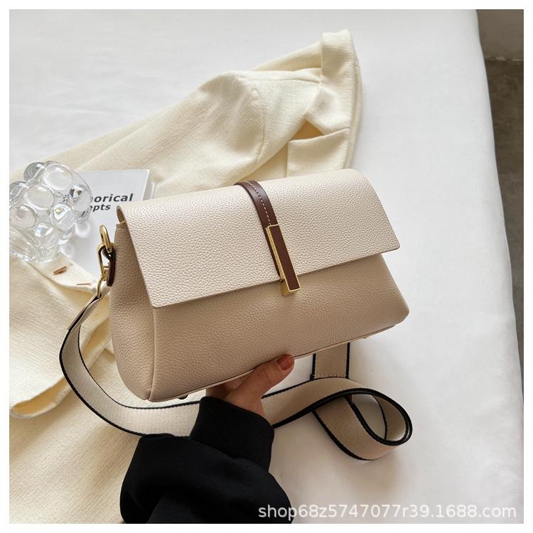 French Messenger Bag Large Capacity Commuter Shoulder Small Square Bag Premium Sense Bag 2025 New Wide Shoulder Strap Envelope Bag