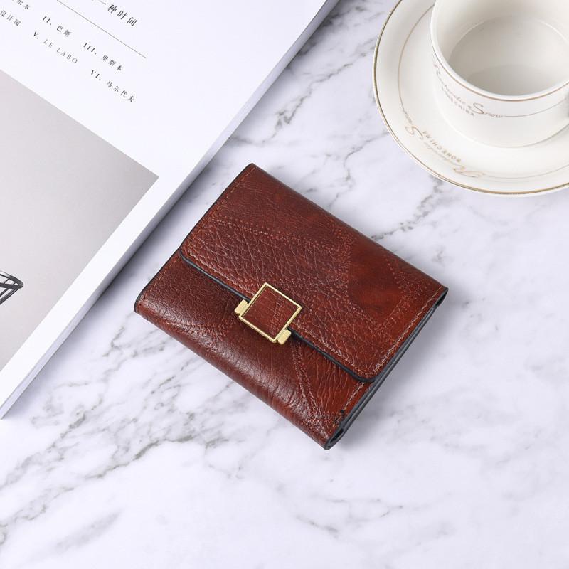 

Trendy Small Wallet Women Short New European And American Retro Fashion Three-fold Student Solid Color Simple Multi-card Coin Purse коричневий