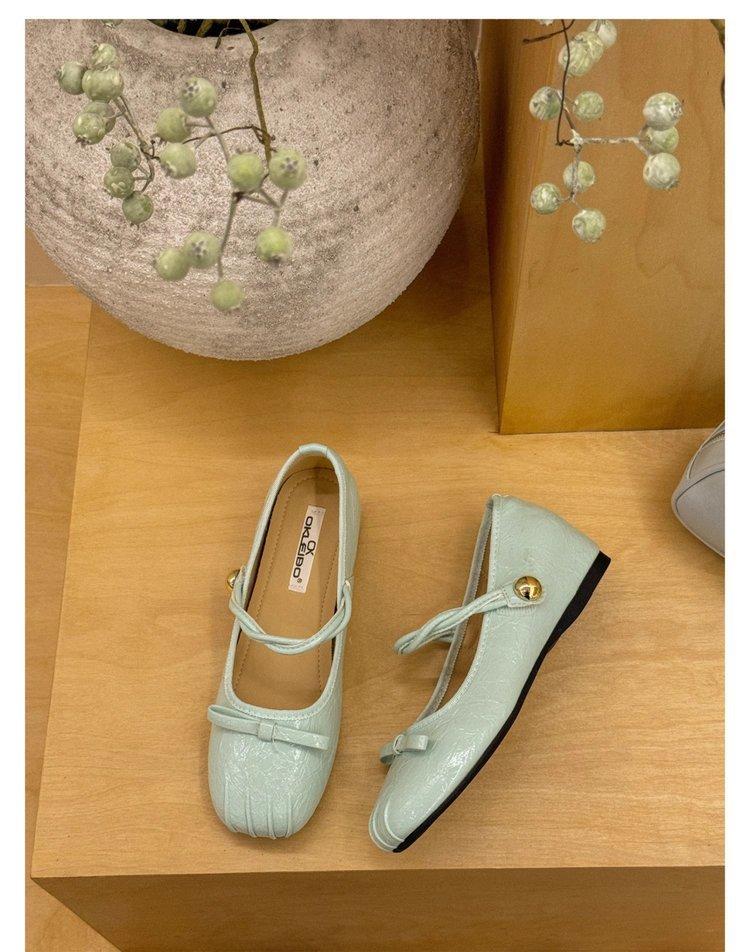 Women's low-heeled shoes versatile thick-heeled single shoes 2025 spring and autumn shallow mouth square head bow French one-word buckle Mary Jane s