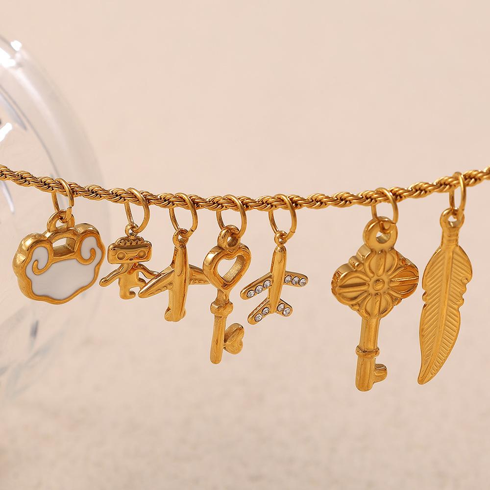 Exquisite And Compact Diy Key Pendant Stainless Steel Gold-Plated Cute And Diverse Styling Accessories
