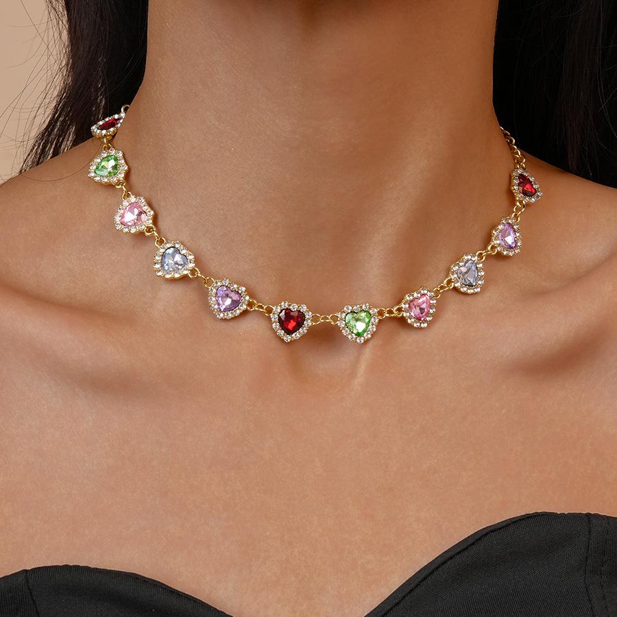 Super Flash Diamond Colored Love Clavicle Necklace Court Style Niche Necklace Set