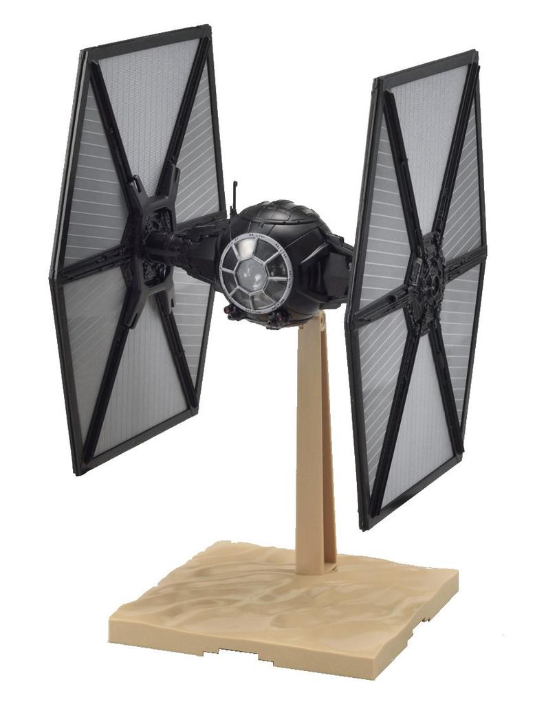 Plastikový model stíhačky TIE Star Wars prvního řádu BAN203218 1/72