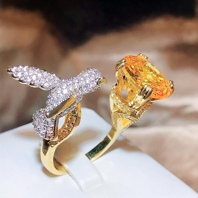 High-End Hummingbird Ring: Santa Maria Aquamarine-Look with Colored Gemstones for Women