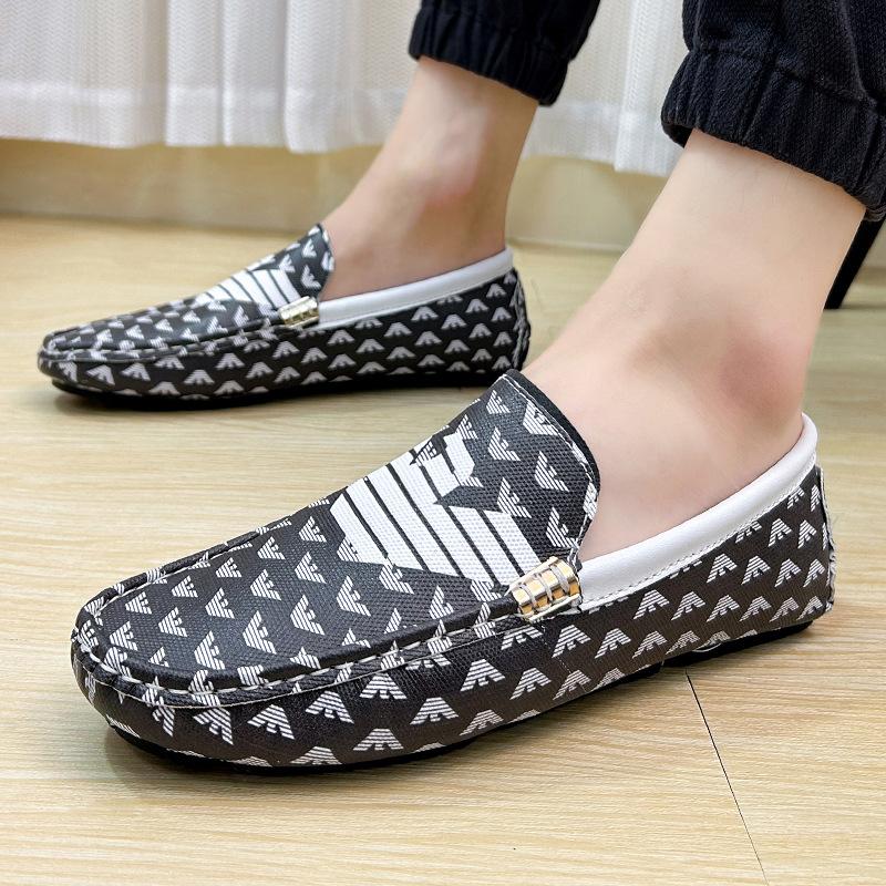 Beliebte Vier Jahreszeiten Mode Herren Doudou Schuhe Friseur Nachtclub Trend Kleine Lederschuhe Faule Ein-Fuß Slipper