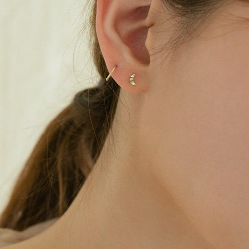 LUNNE 14k Cut Crescent Moon Earrings (14k Gold) #ES13