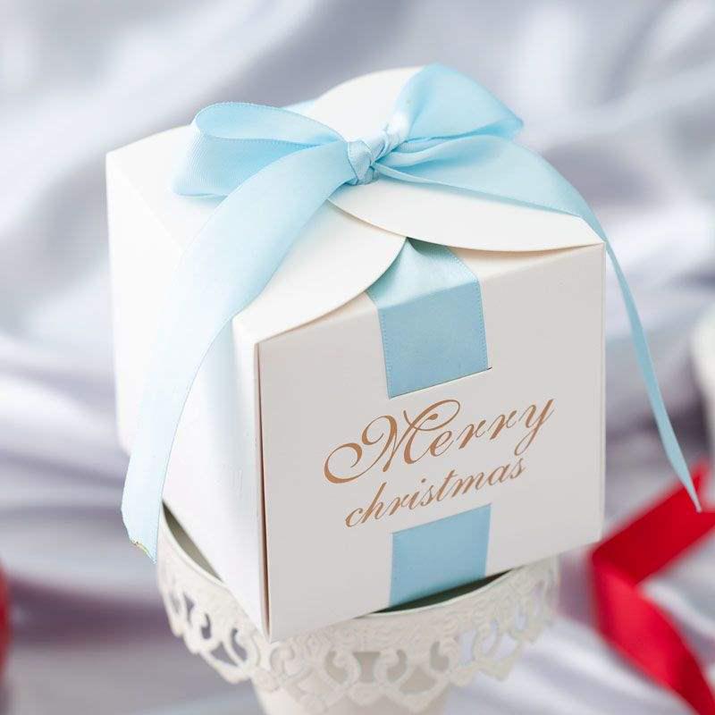 Christmas Apple Gift Box for Kids - Creative Holiday Packaging with Candy Bag