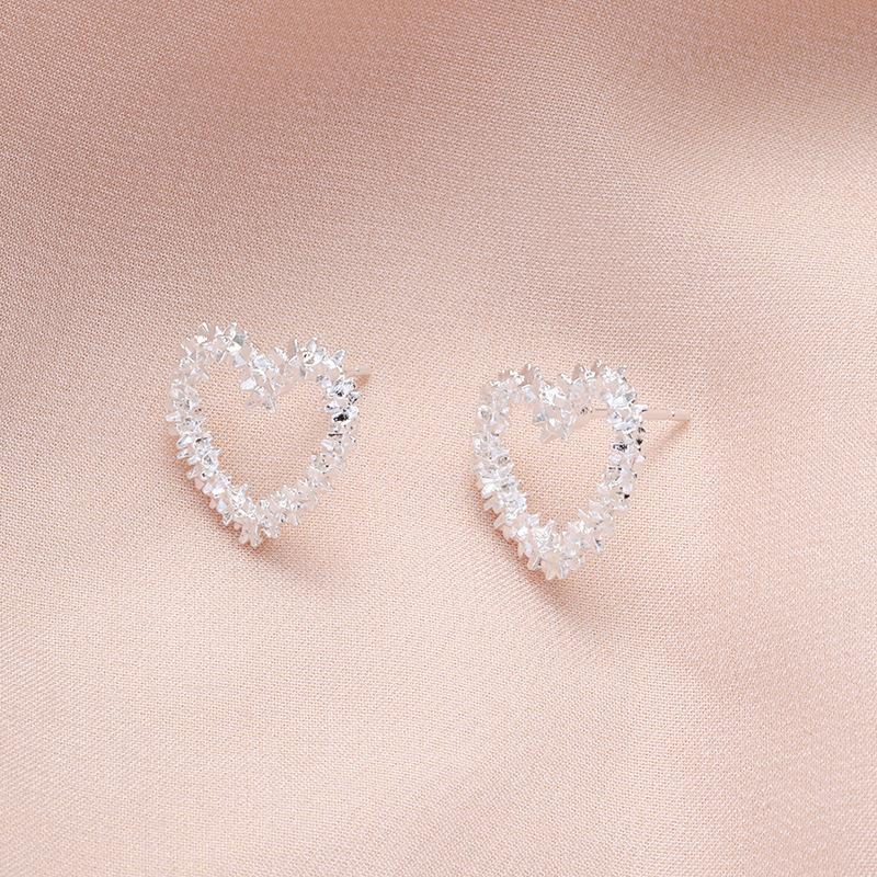 

Love stud earrings are versatile, premium non-fading earrings, gold gifts, new niche earrings. срібний