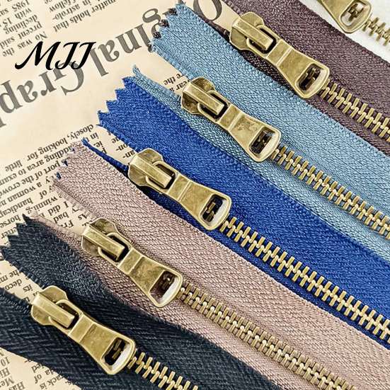 Non Separating Zipper 20Pcs Retro Bronze Closed-End Set, Heavy Duty Metal Y-Teeth Sewing Tape Replacement, for DIY Handbags Pockets Set