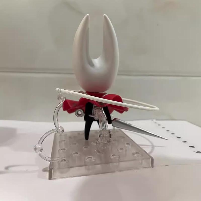 Auf Lager Hollow Knight The Knight 2195 Hornet 2196 Niedliche Actionfigur Figur Spielzeug Computer Schreibtisch Dekorationen Puppe Geschenk