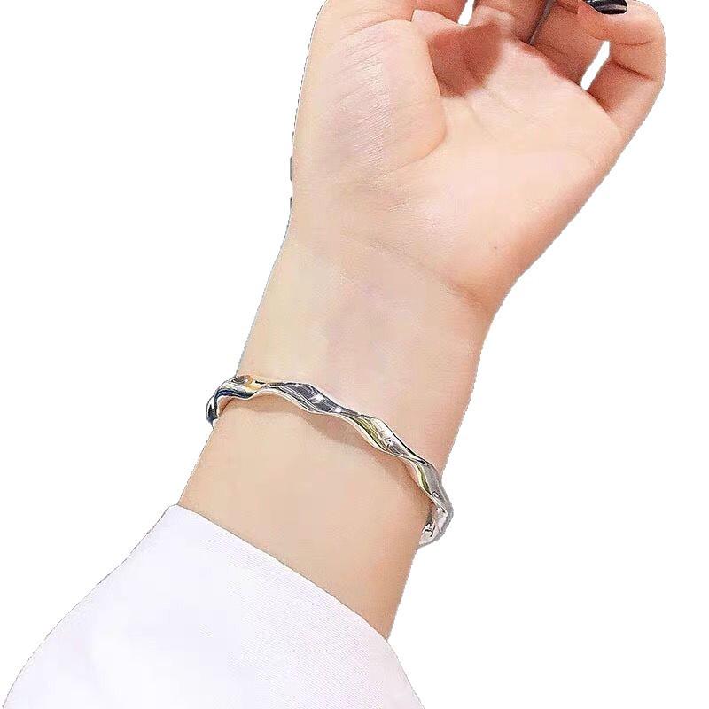 Clearance: Women's Ethnic Twisted Möbius Lotus Bracelet Gift