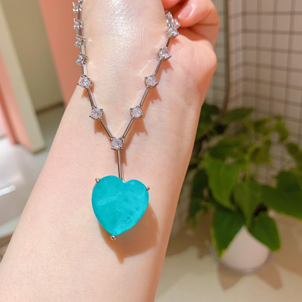 Jewelry Wind Simulation Paraiba, Heart-Shaped Set Stud Earrings 10 * 10 Pendant 20 * 20