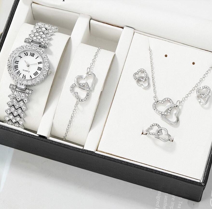 

Набор женских кварцевых часов из 5 предметов с универсальными стальными браслетами и дизайном «Бабочка с бриллиантами»