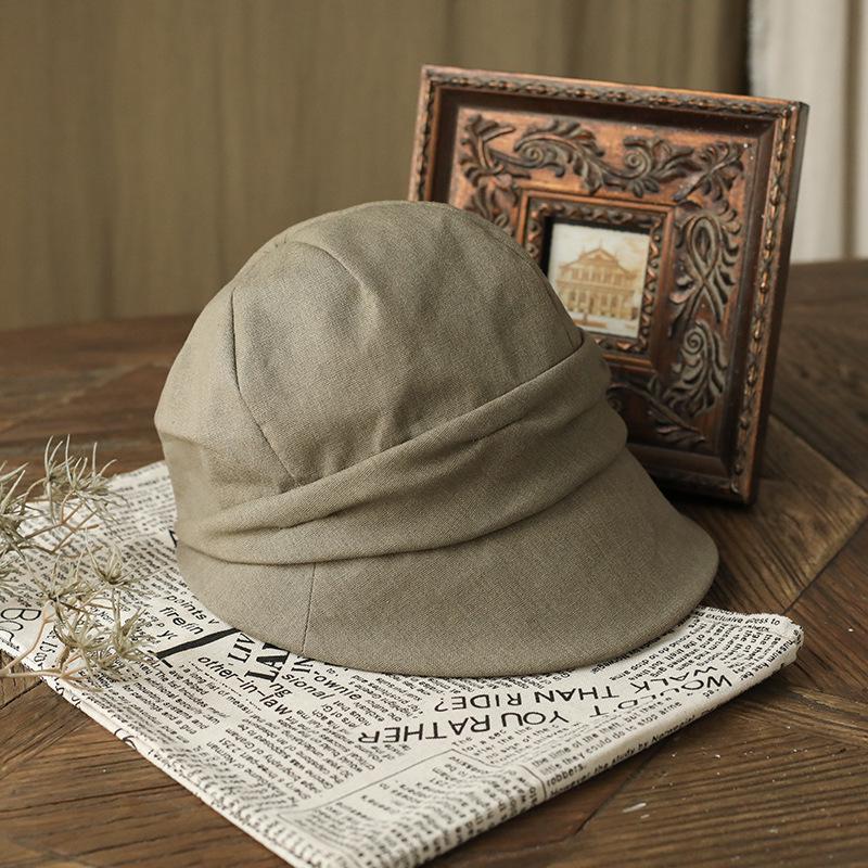 Damen Frühling/Sommer Koreanischer Stil Entenschnabel Baskenmütze: Retro Plissee Fischerhut mit kleiner Krempe für trendige Urlaubskleidung.