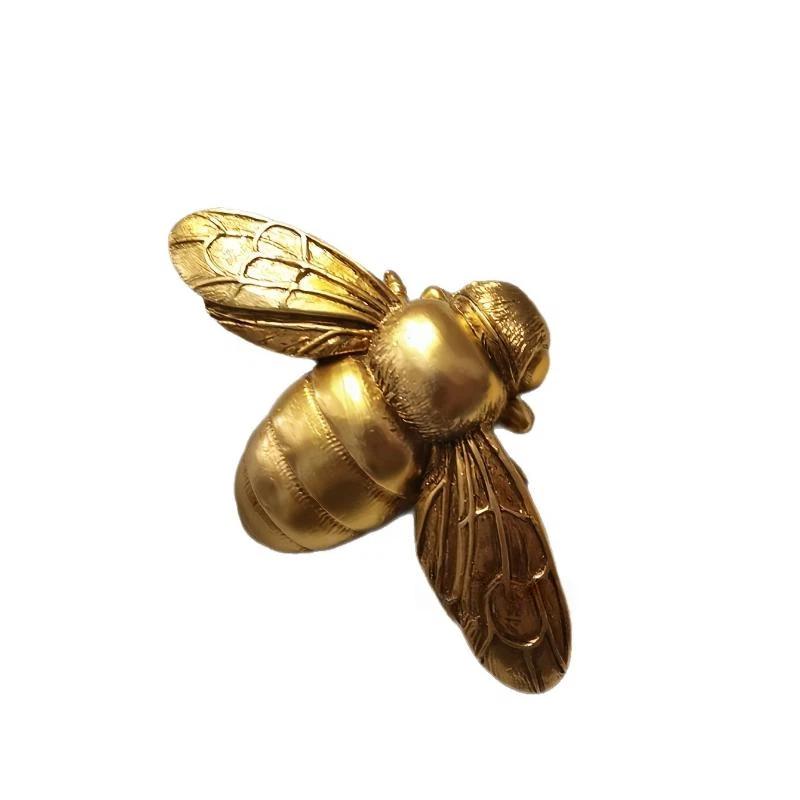 Golden Bee Resin Ornament Vintage Insect Animal Figurine Decorative Craft Desktop Statue For Home Wall Decoration