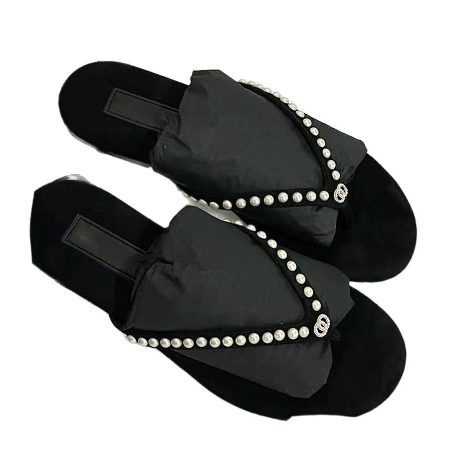 Flat bottom pearl pinch foot flip-flop sandals for women in summer, new with skirt, open-toed beach