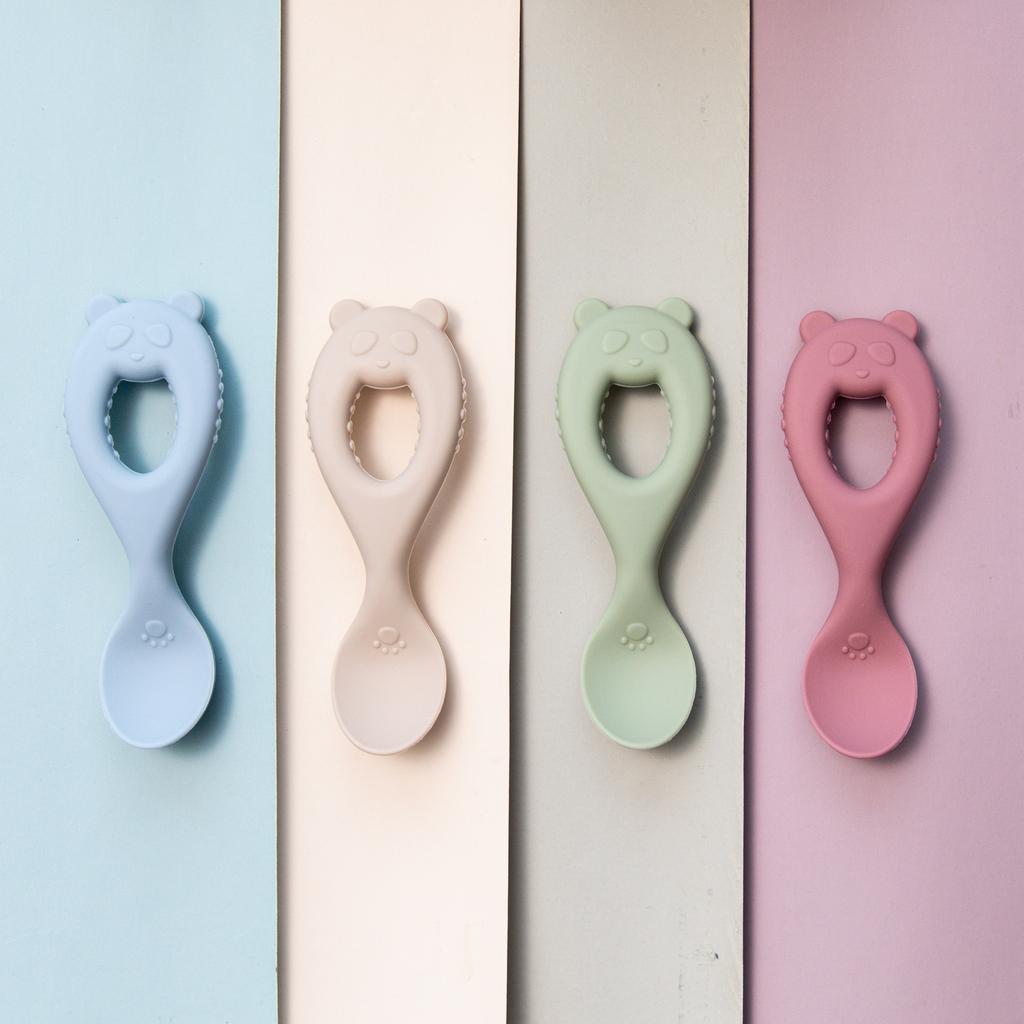 Feeding Baby Silicone Spoon Cartoon Little Bear Utensils Eat Soild Food Baby Learning Spoon Non-Slip Boy Girl Food Feeding Tool