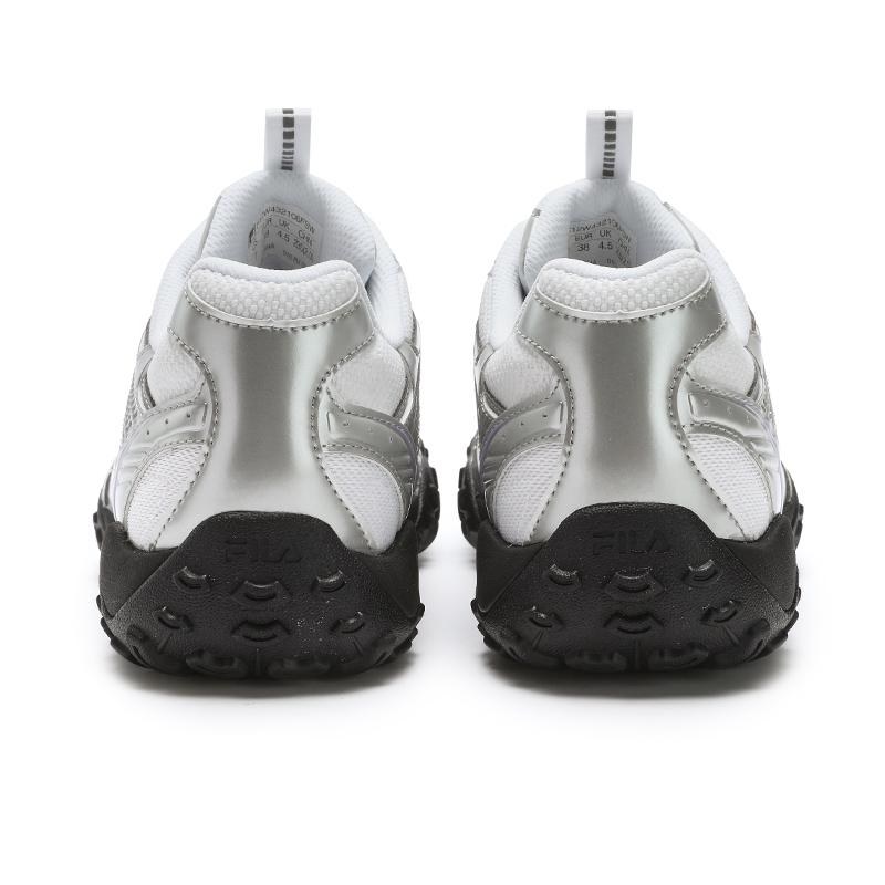 Fila Kiesel Ballerinas Mode Vielseitig Flüssig Silber Stoßdämpfend Rutschfest Low-Top Freizeitschuhe Damenschuhe Silbergrau Weiß F12W432106FSW