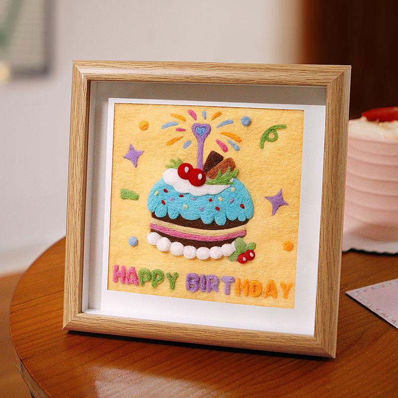 Yün Keçe DIY Kiti: Yaratıcı Hediyeler İçin El Yapımı Süsler ve Kolyeler