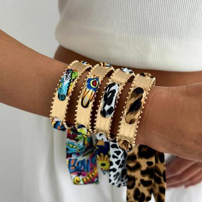 Retro Chic Style Metal Hammer Patterned Bangles for Women Fashion Leopard Print Colorful Silk Scarf Adjustable Bracelet Jewelry