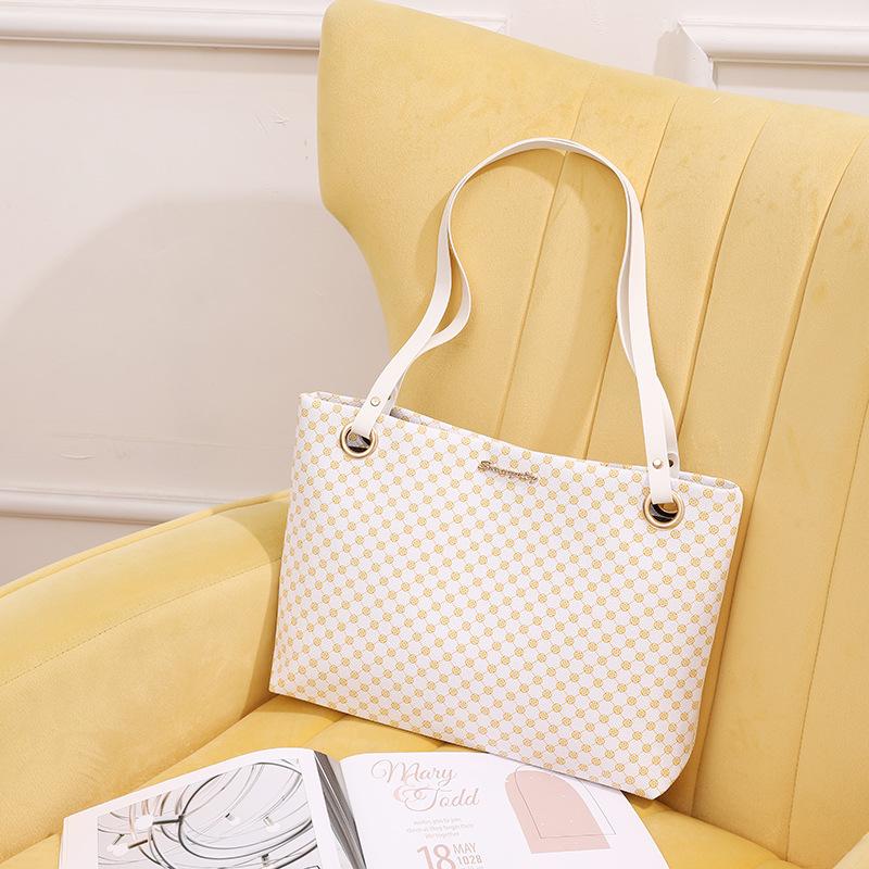 

Ladies bag new tote bag retro popular shoulder underarm handbag fashion bag one piece белый