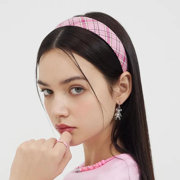 [Worn by Ahn Yu-jin of IVE]_Teddy Bear One-Touch Ring Surgical Earrings