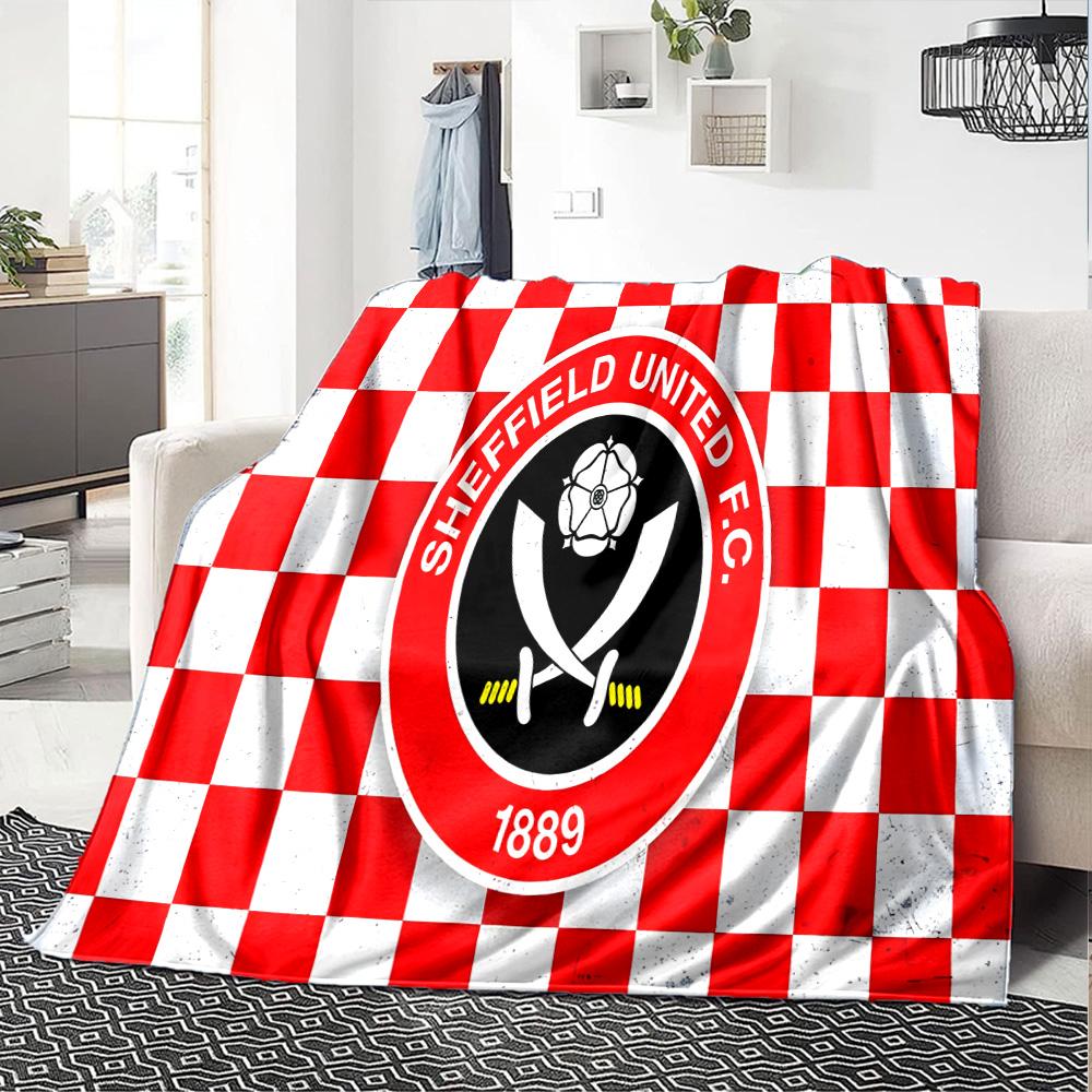 Sheffield Team Crest Flannel Blanket, Soft Polyester, Modern Design, All-Season for Camping, Travel, Gifts for holidays or birthdays