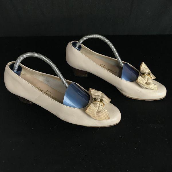 

Salvatore Ferragamo Ribbon Pumps Italy 5 22.0 Ivory High Heels(USED)