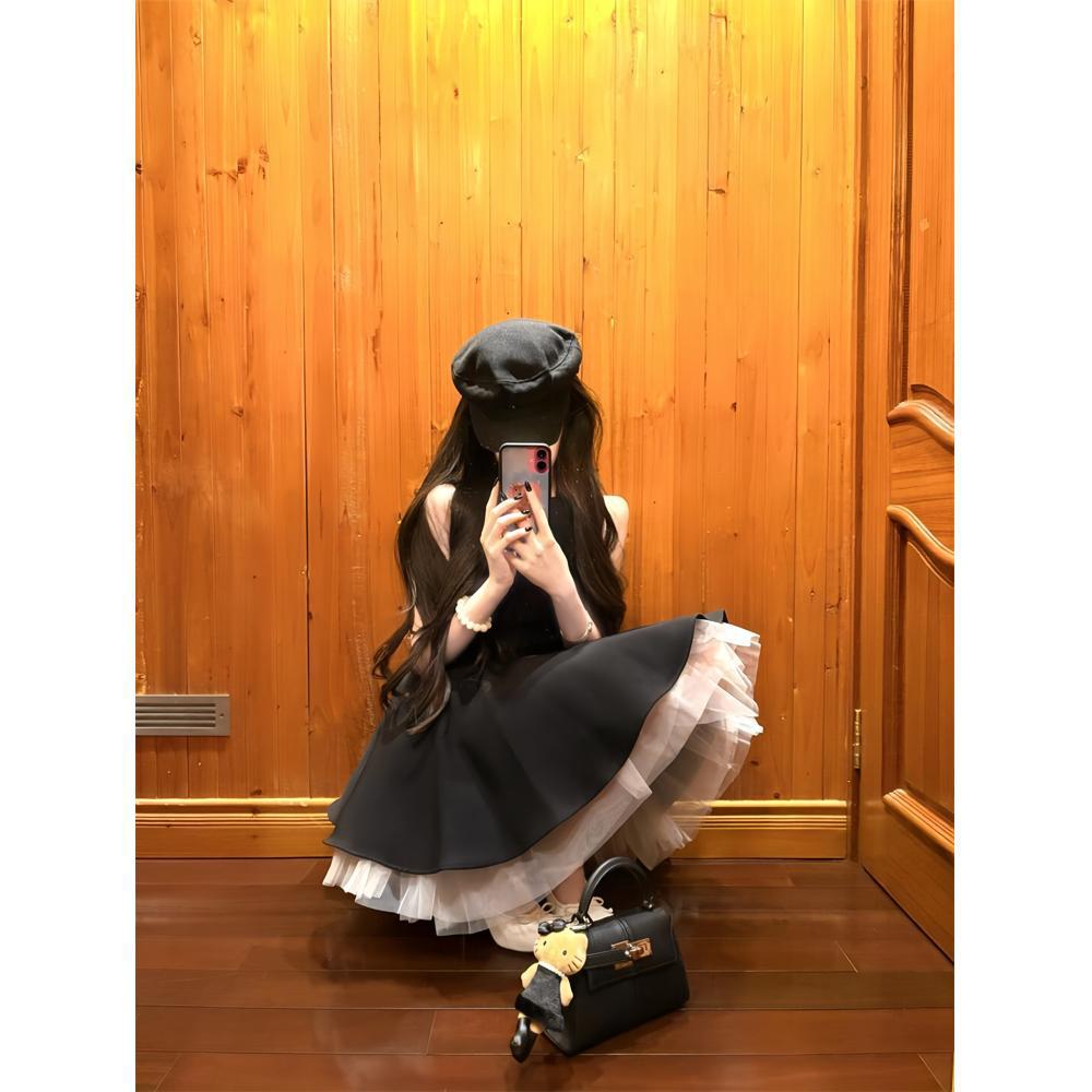 Girly temperament waist fluffy ballet style small black dress contrasting mesh stitching sleeveless French Hepburn dress